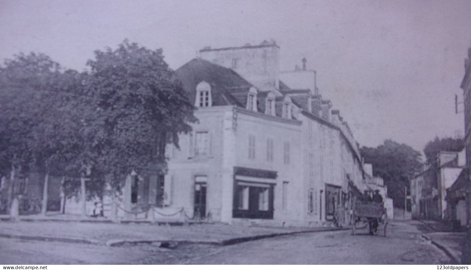 56   PLOERMEL  Place D'Armes Et Rue Des Forges 1906 - Ploërmel