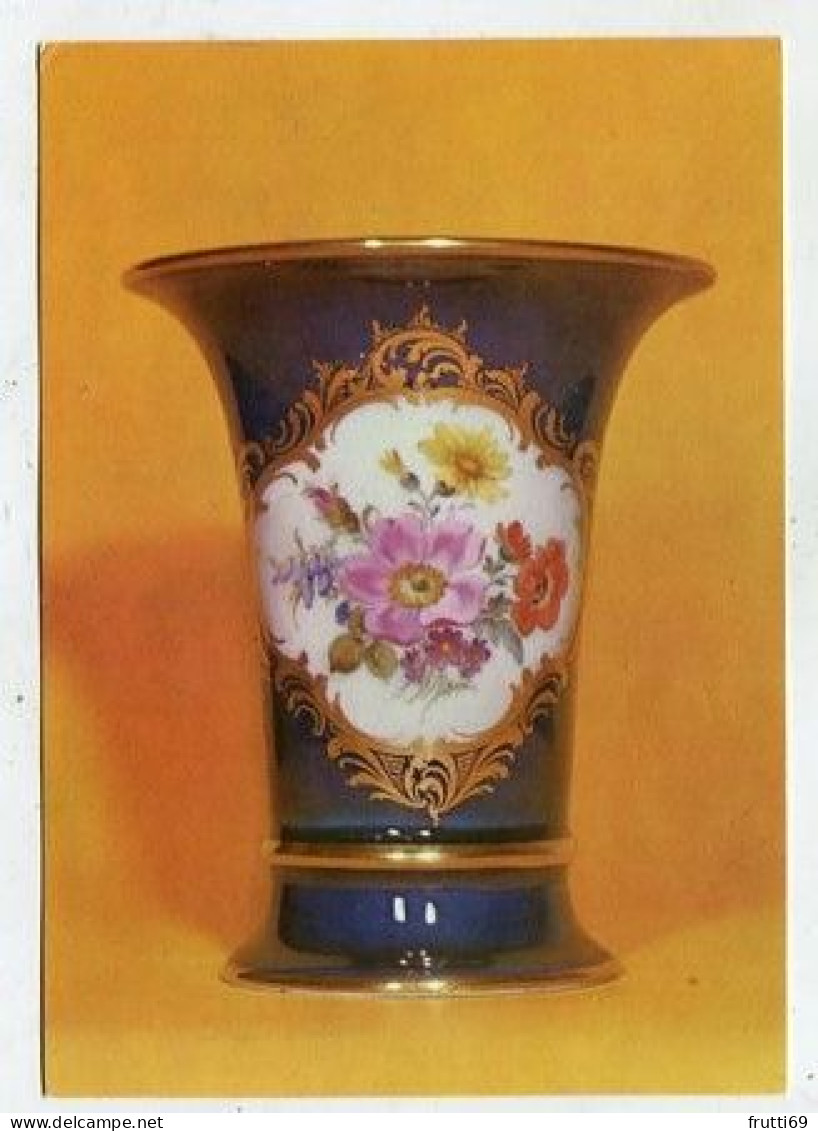 AK 142764 PORCELAIN / PORZELLAN ... - Bechervase Kobaltblau Mit Handgemalten Blumen - Objets D'art