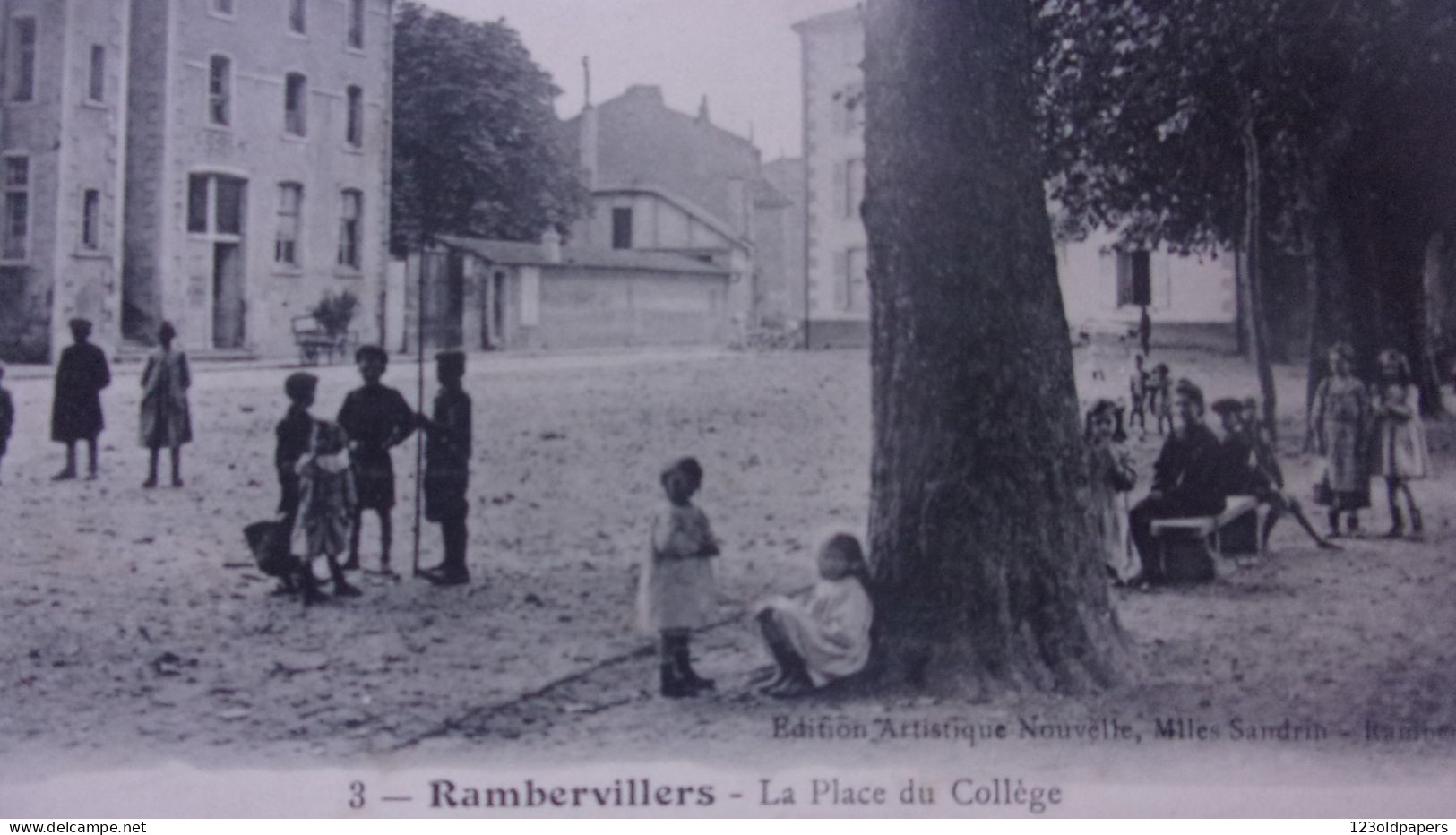 88 RAMBERVILLERS LA PLACE DU COLLEGE  1915 - Rambervillers