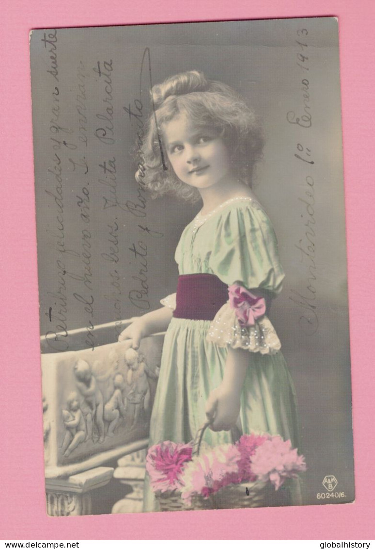 XB1003 JEUNE FILLE  FILLETTE , ENFANT, GIRL , FAMOUS CHILD MODEL CANDICE ASHTON POSING RPPC - Portraits