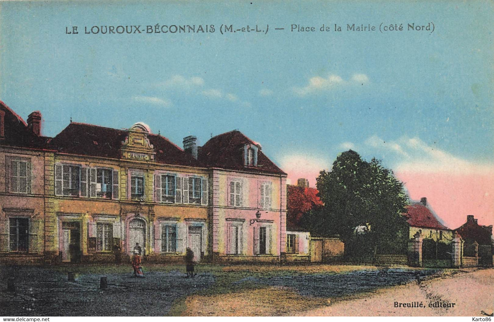 Le Louroux Béconnais * La Place De La Mairie , Côté Nord - Le Louroux Beconnais