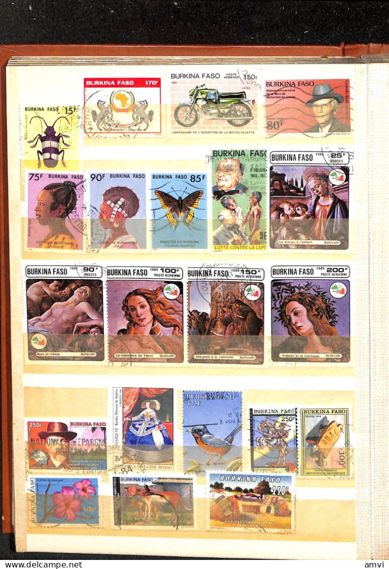 sam - continent africain album de plusieurs centaines de timbres