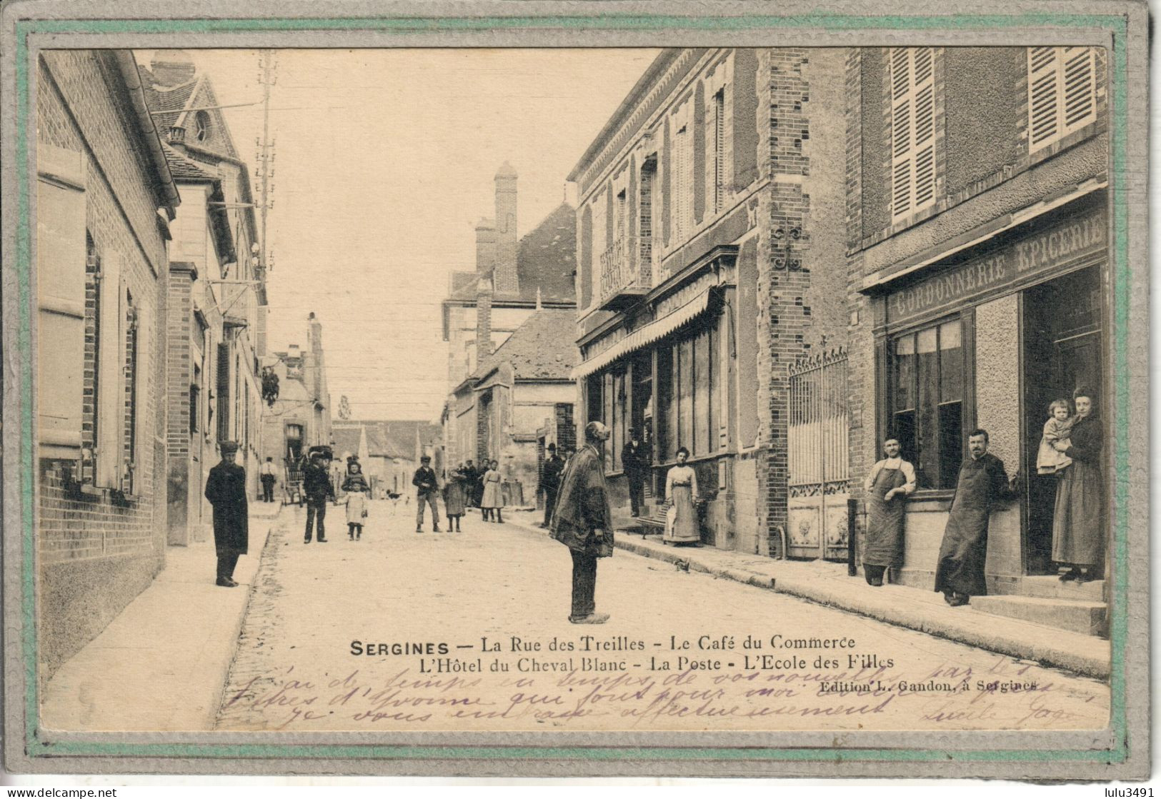 CPA (89) SERGINES - Dans La Rue Des Treilles, Le Café Du Commerce, La Cordonnerie, L'Epicerie, Etc...1905 - Sergines