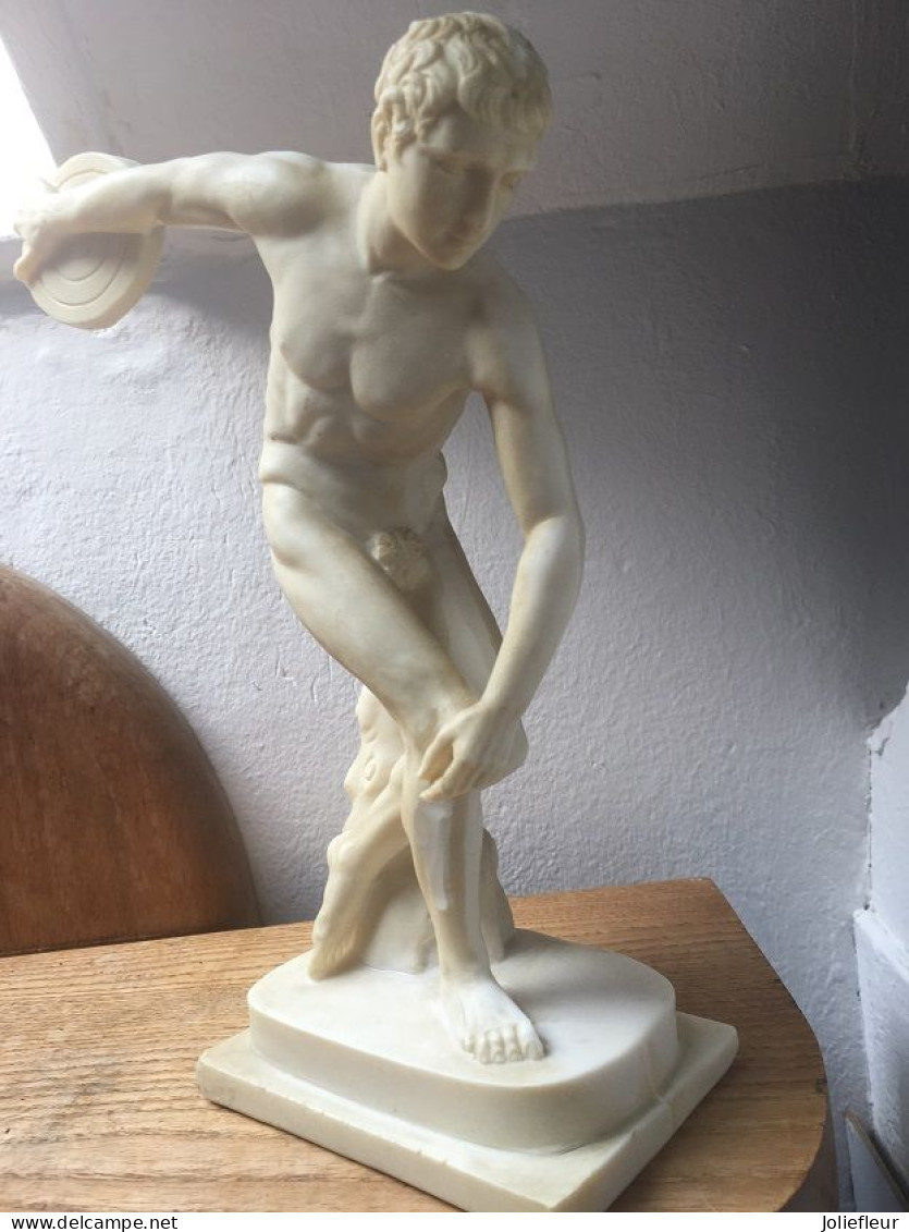 Statue En Albâtre D'Italie** Le Lanceur De Disque** - Piedras Y Mármoles