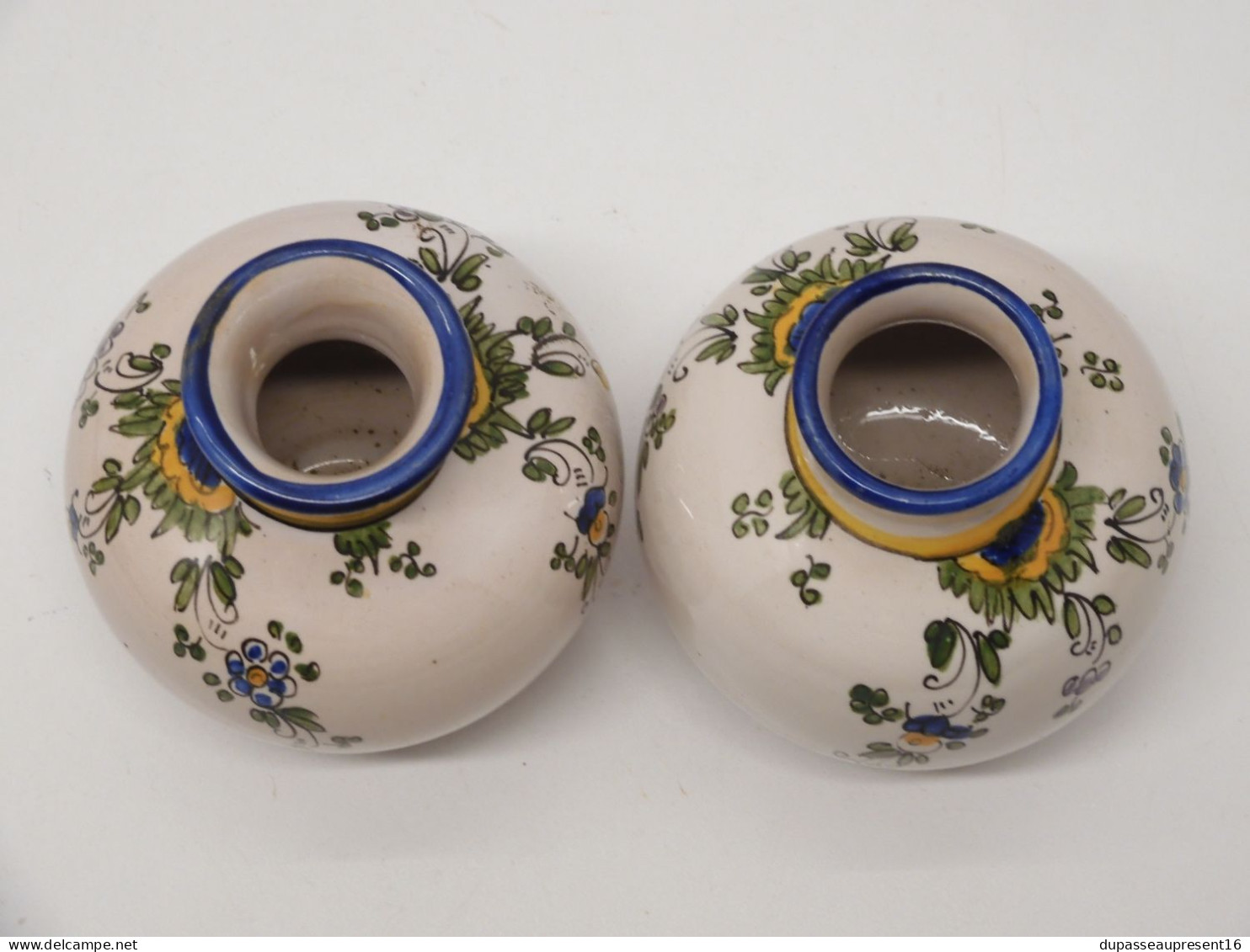 -2 JOLIS ANCIENS VASES BOULES MINIATURES RENOLEAU non marqués Collection    E