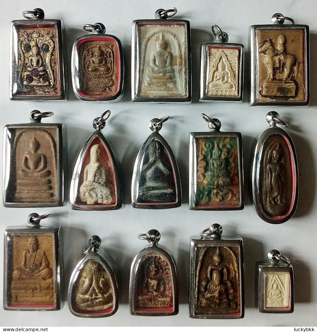 SET OF 15 THAI BUDDHIST BLESSED MEDALLION CLAY AMULETS - Countries