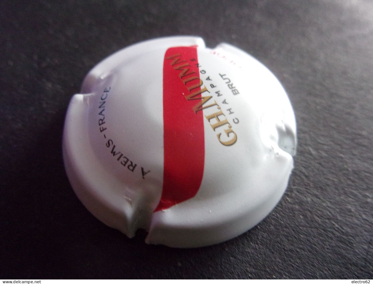 Cap's Capsule  Champagne G.H.MUMM Cordon Rouge Reims Blanc - Mumm GH