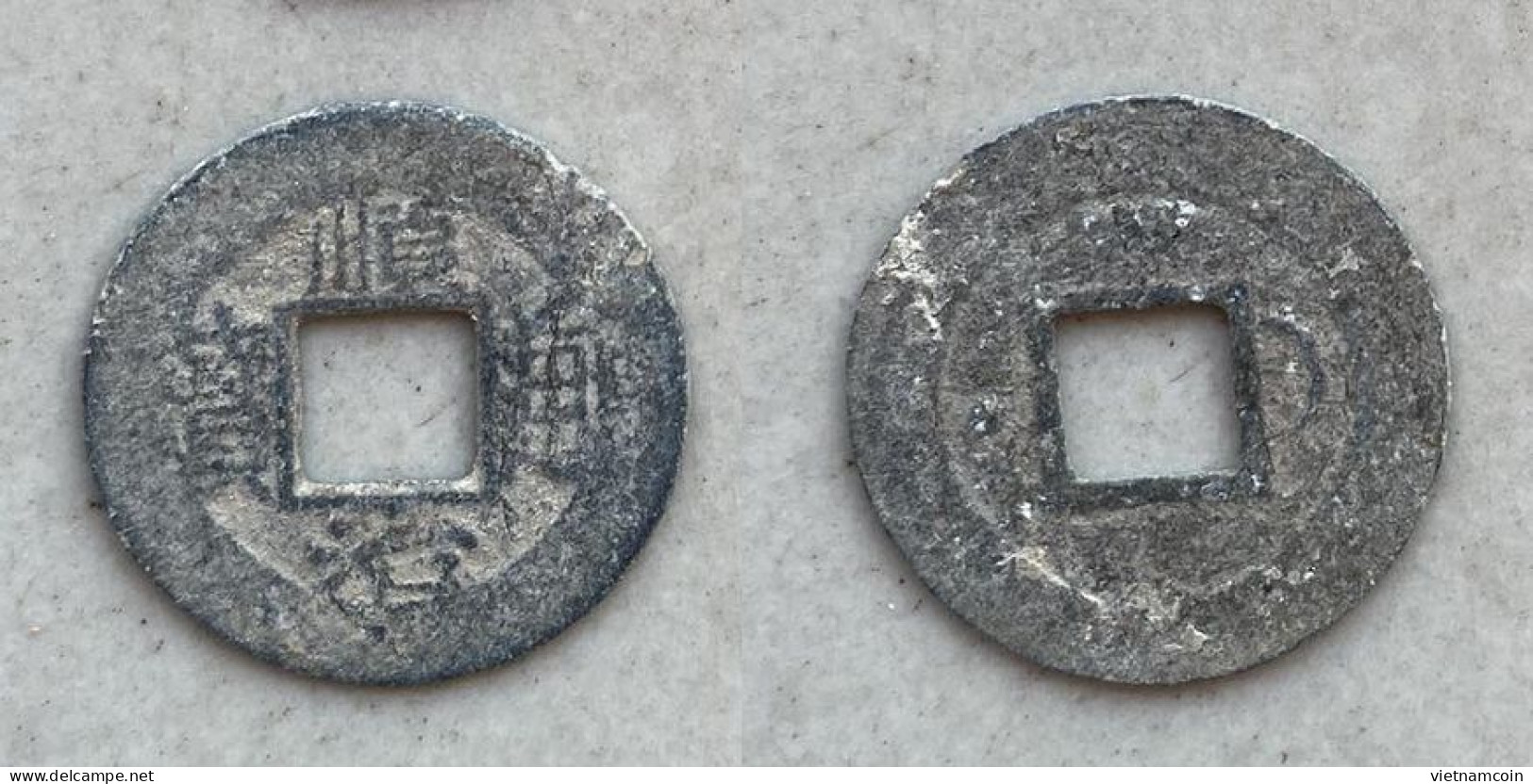 Ancient Annam Coin Thuan Trị Thong Bao (zinc Coin) THE NGUYEN LORDS (1558-1778) - Viêt-Nam