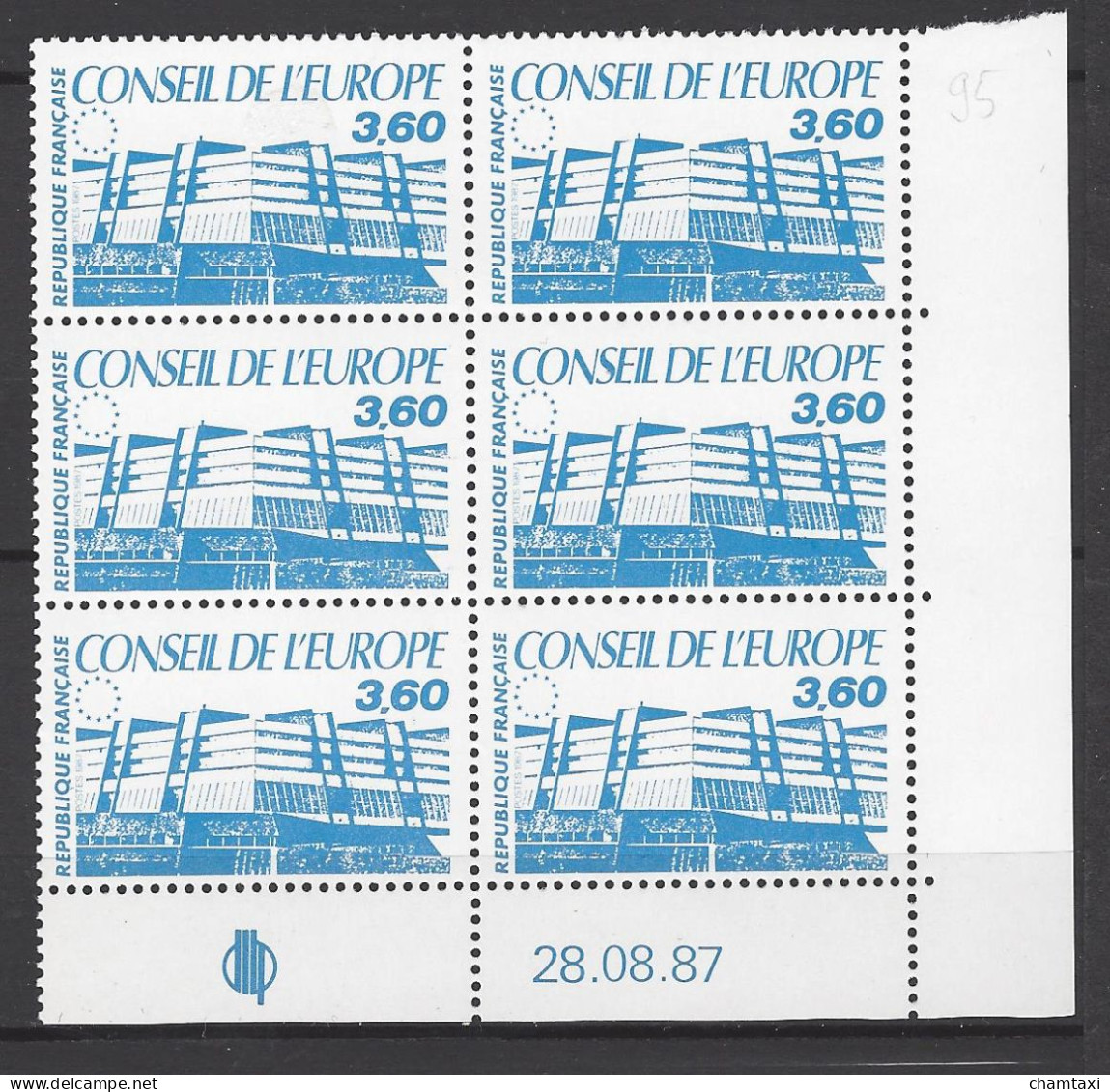 CD 97 FRANCE 1987 TIMBRE SERVICE CONSEIL DE L EUROPE BATIMENT DE STRASBOURG BLOC 6 TIMBRES COIN DATE 97  : 28 / 08 / 87 - Dienstmarken
