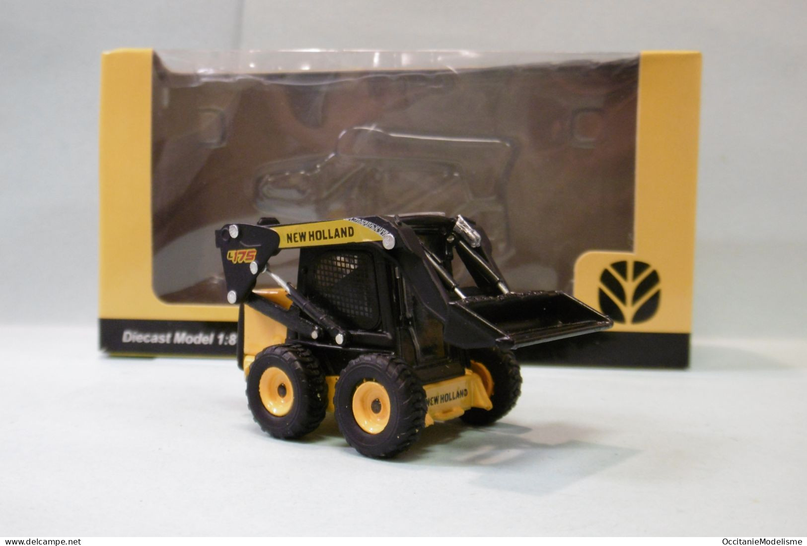 New Holland - L175 Chargeur Compact BO HO 1/87 - Véhicules Routiers