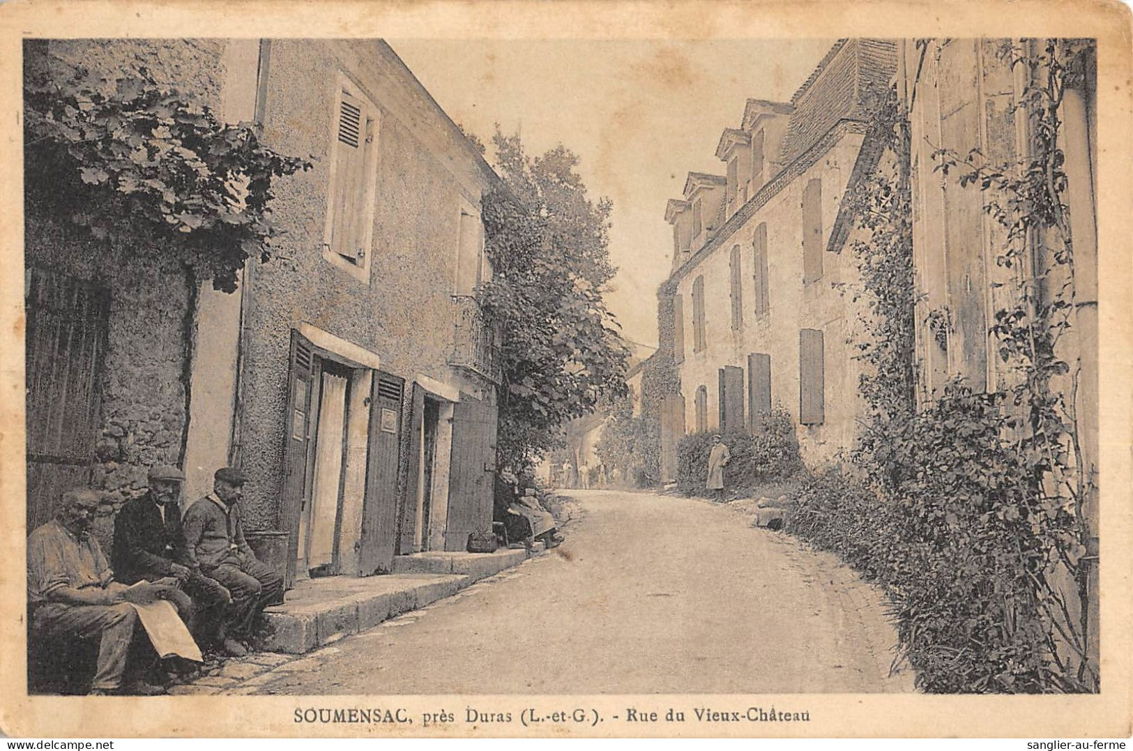 CPA 47 SOUMENSAC RUE DU VIEUX CHATEAU / Cliché Rare - Autres & Non Classés