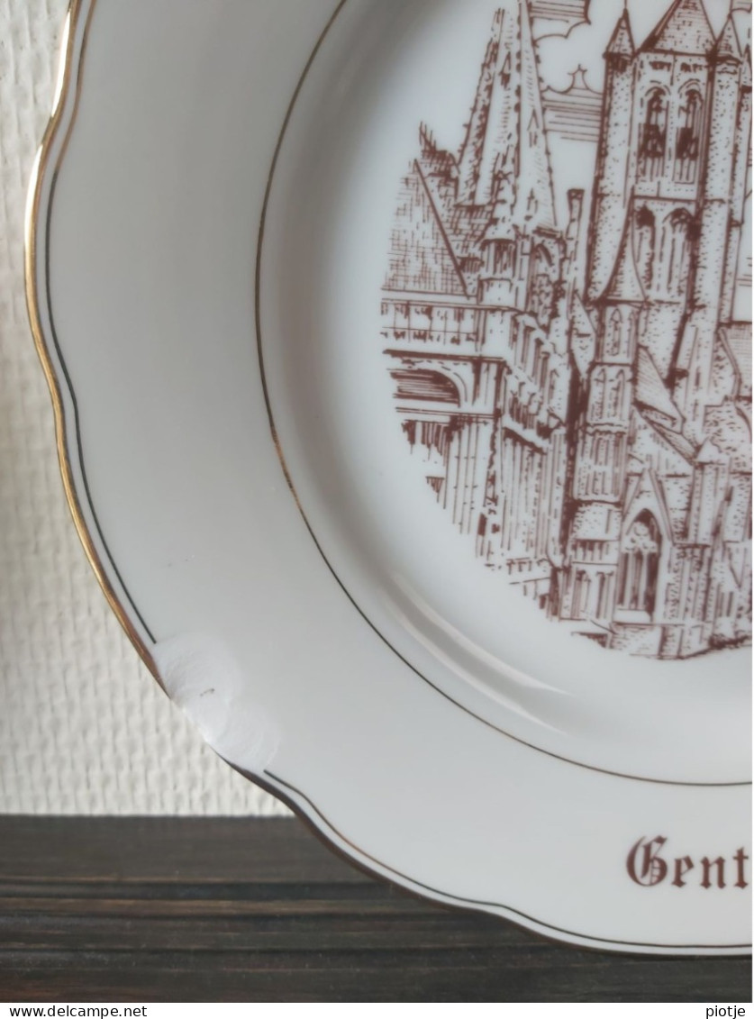 * Gent - Gand (Oost Vlaanderen) * 6 unieke borden Magvam porselein van GENT te Ieper assiette