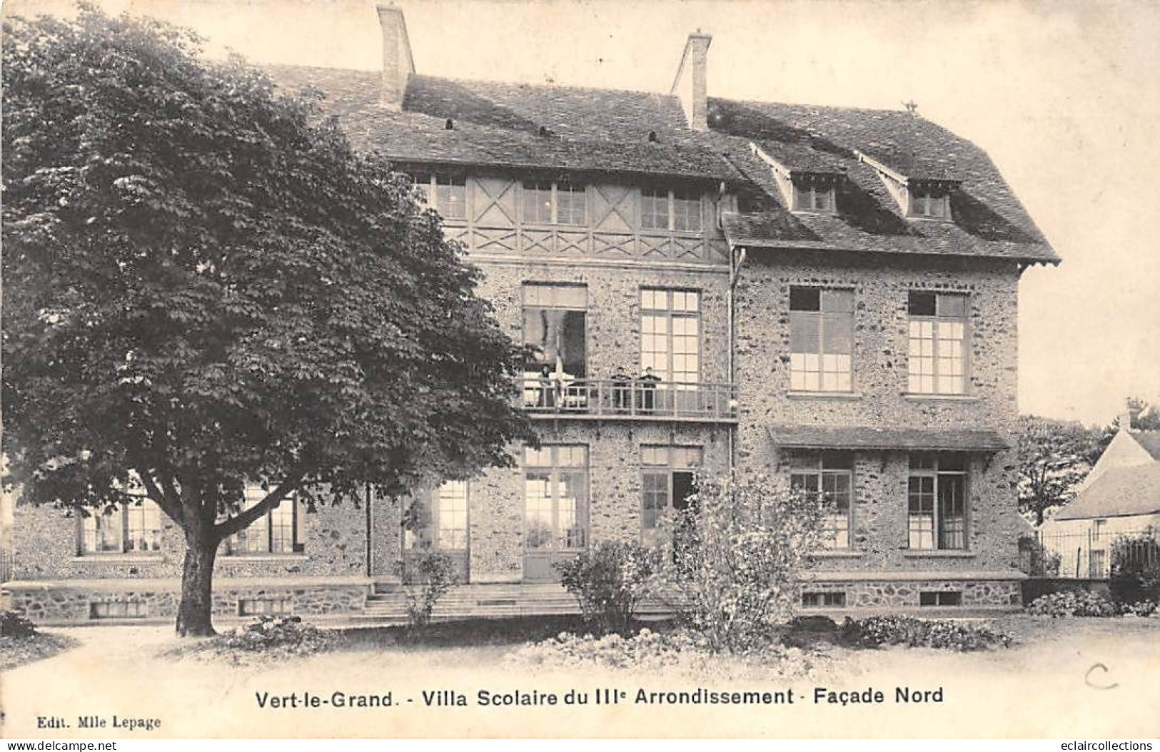 Vert Le Grand               91         Villa Scolaire Du III 3 ème. Façade Nord              (voir Scan) - Other & Unclassified