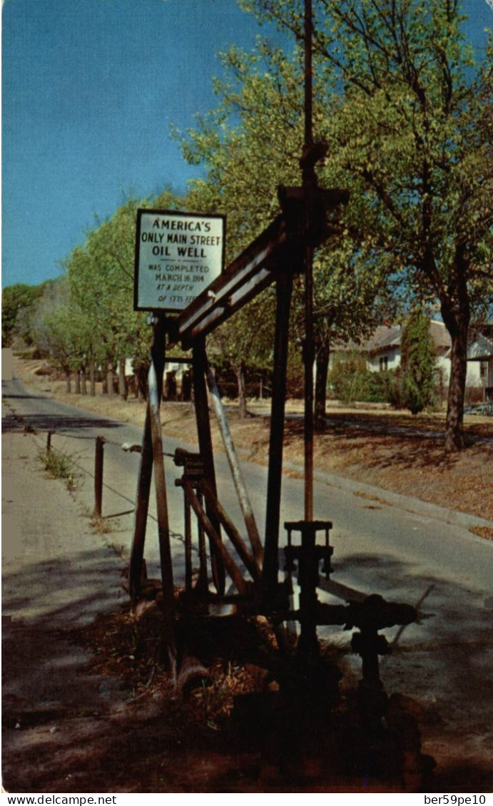 AMERICA'S ONLY MAIN STREET OIL WELL BARNSDALL OKLAHOMA NEAR BARTLESVILLE - Bartlesville