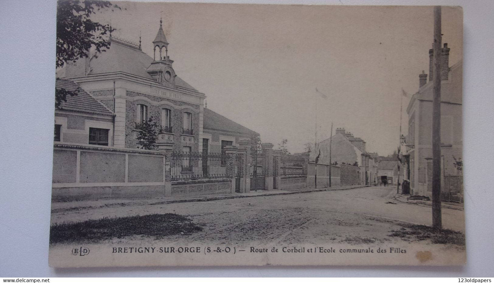 91 BRETIGNY ORGE  ROUTE CORBEIL ECOLE FILLES - Bretigny Sur Orge