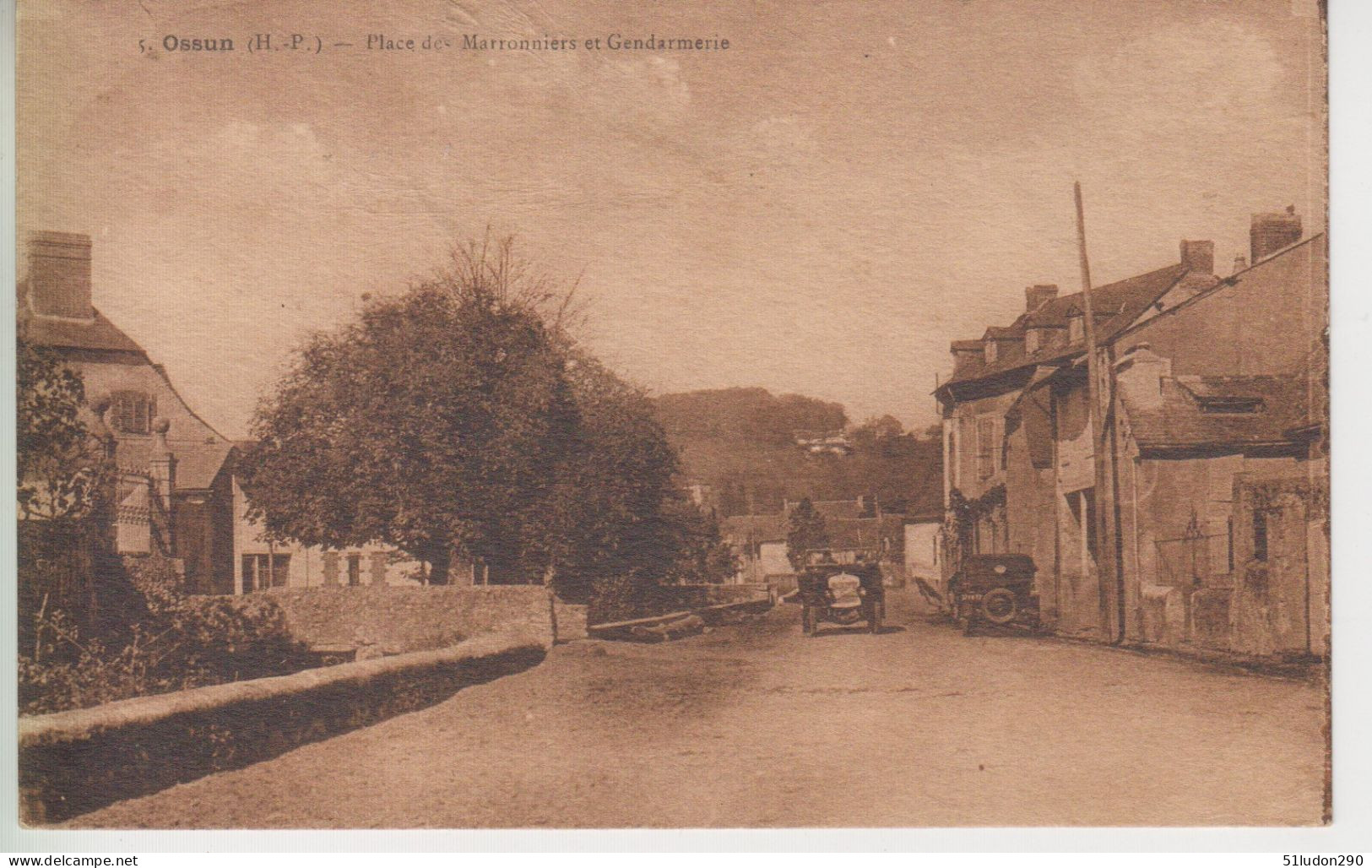 CPA Ossun - Place Des Marronniers Et Gendarmerie - Ossun