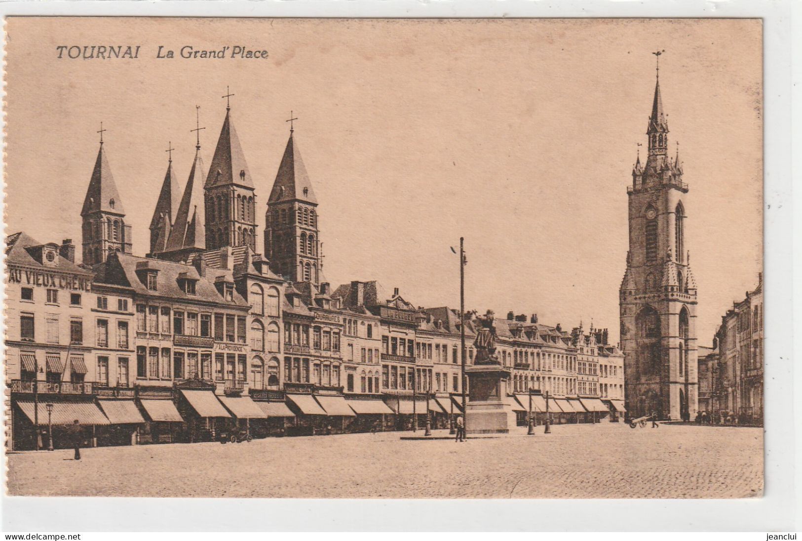 TOURNAI . LA GRAND'PLACE  .  CARTE NON ECRITE - Tournai