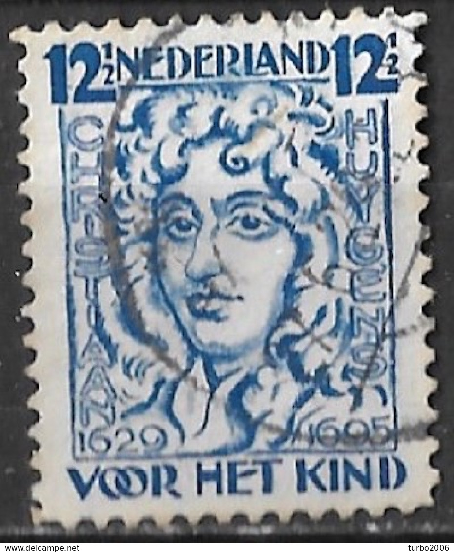 Plaatfout Blauw Krasje In Het Haar En Breuk In H  In 1928 Kinderzegels 12½ + 3½ Ct Blauw NVPH 223 A PM 3 - Variétés Et Curiosités