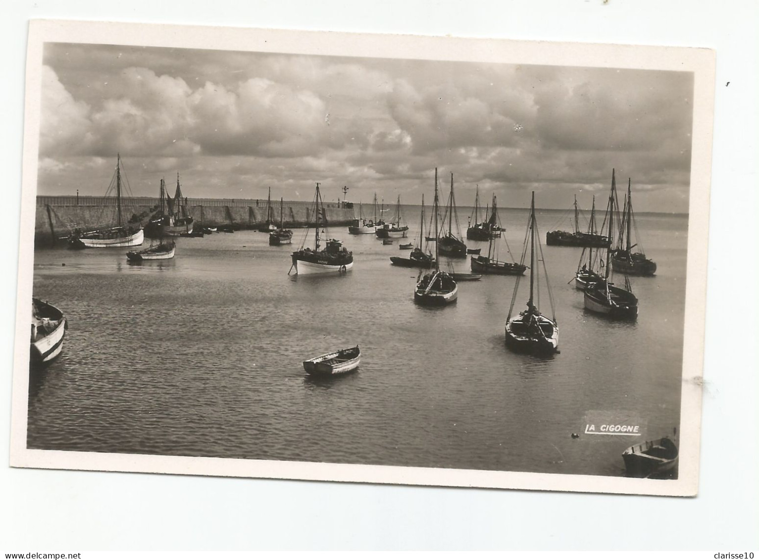 85 Noirmoutier Le Port De L'Herbaudiere Animée Bateaux - Noirmoutier