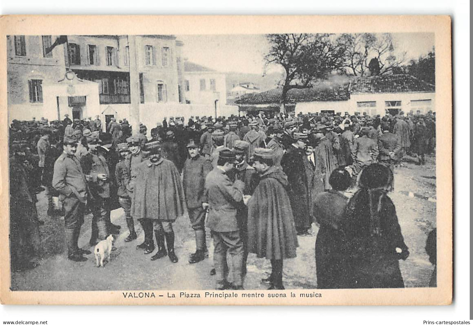 CPA Albanie Valona La Piazza Principale Mentre Suona La Musica - Albanien