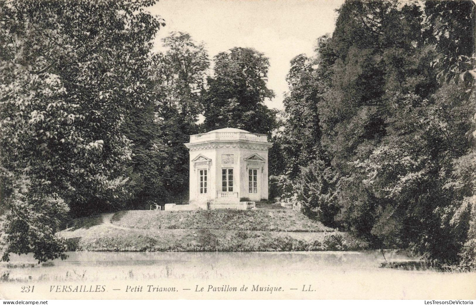 FRANCE - VERSAILLES - Petit Trianon - Le Pavillon De Musique - LL. - Château - Carte Postale Ancienne - Versailles (Schloß)