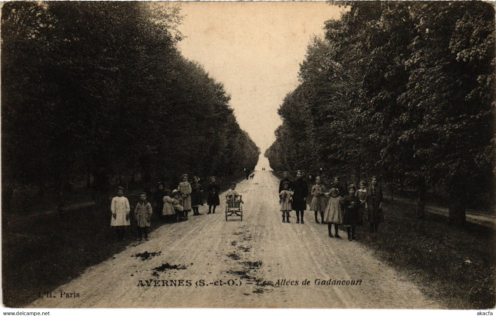 CPA Avernes Les Allees De Gadancourt FRANCE (1309337) - Avernes