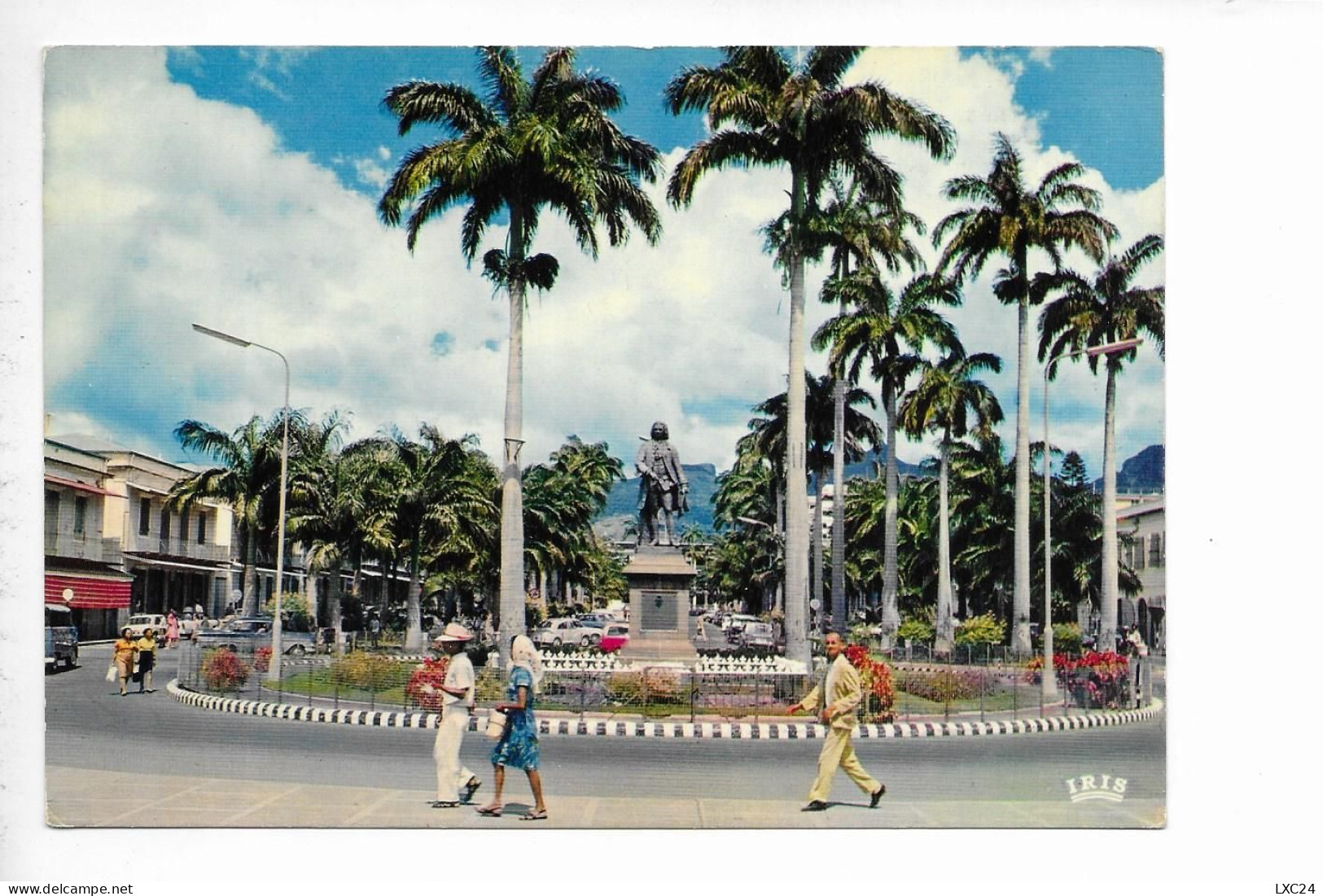 PORT LOUIS. STATUE LA BOURDONNAIS. THE BOURDONNAIS STATUE. - Maurice