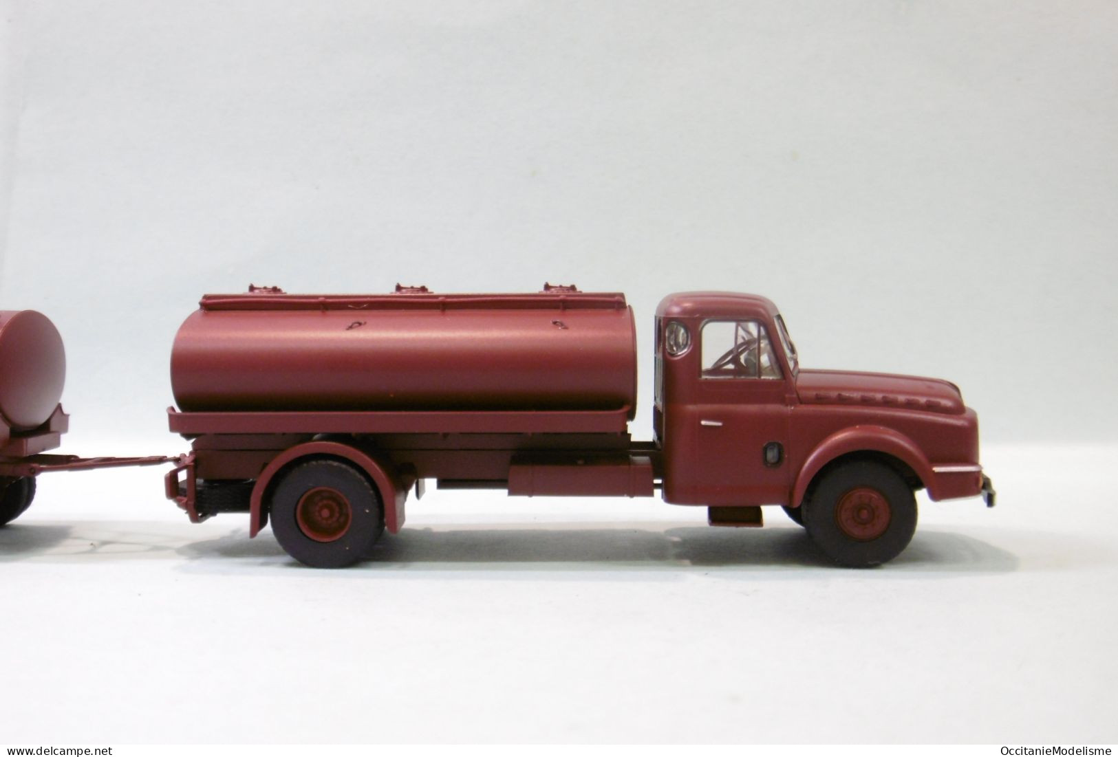 REE - WILLEME Citerne Vin + Remorque Bordeaux Nez De Requin Réf. CB-070 Neuf NBO HO 1/87 - Road Vehicles