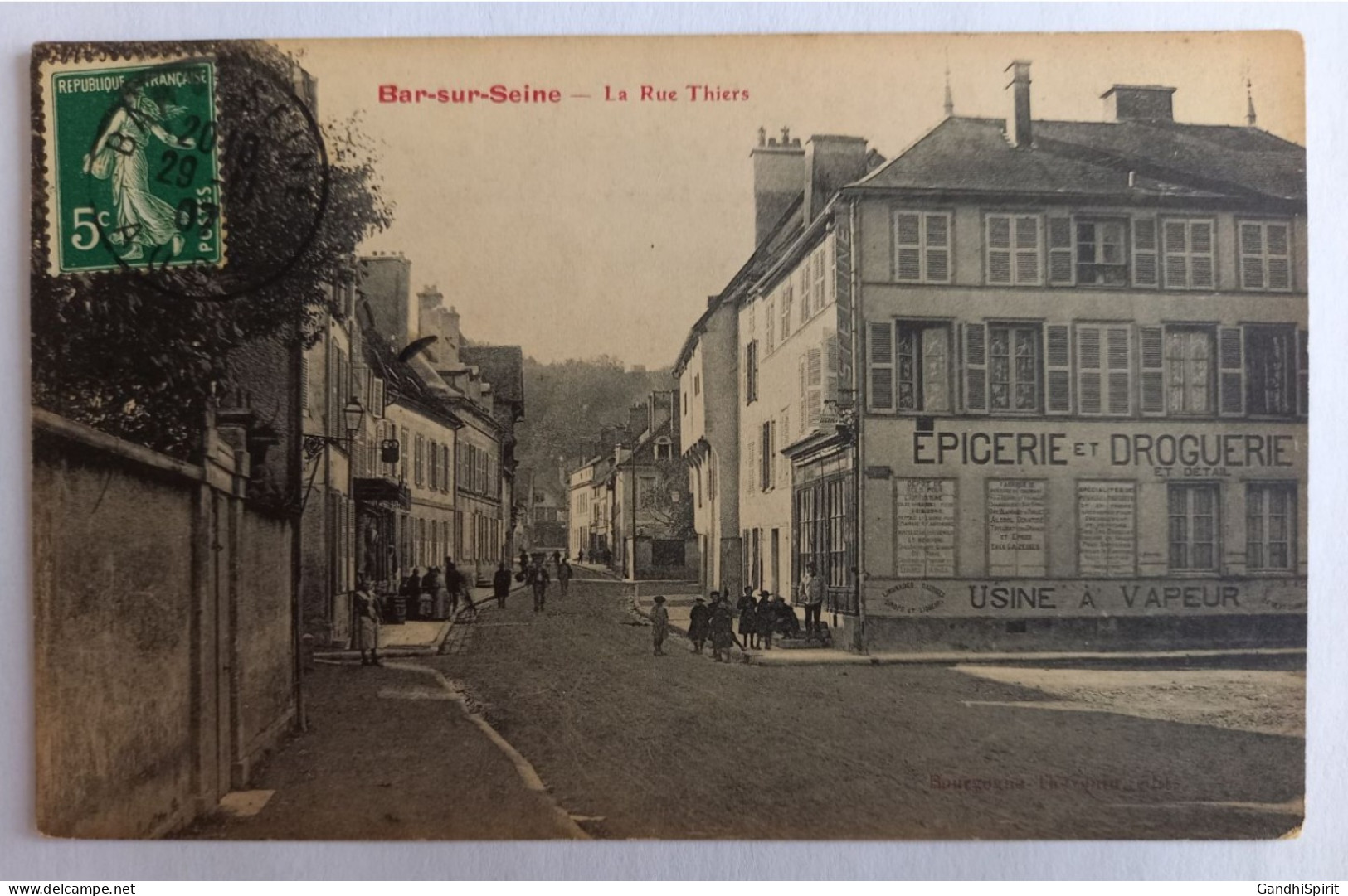 Bar Sur Seine - La Rue Thiers - Epicerie Et Droguerie, Usine à Vapeur - Bar-sur-Seine