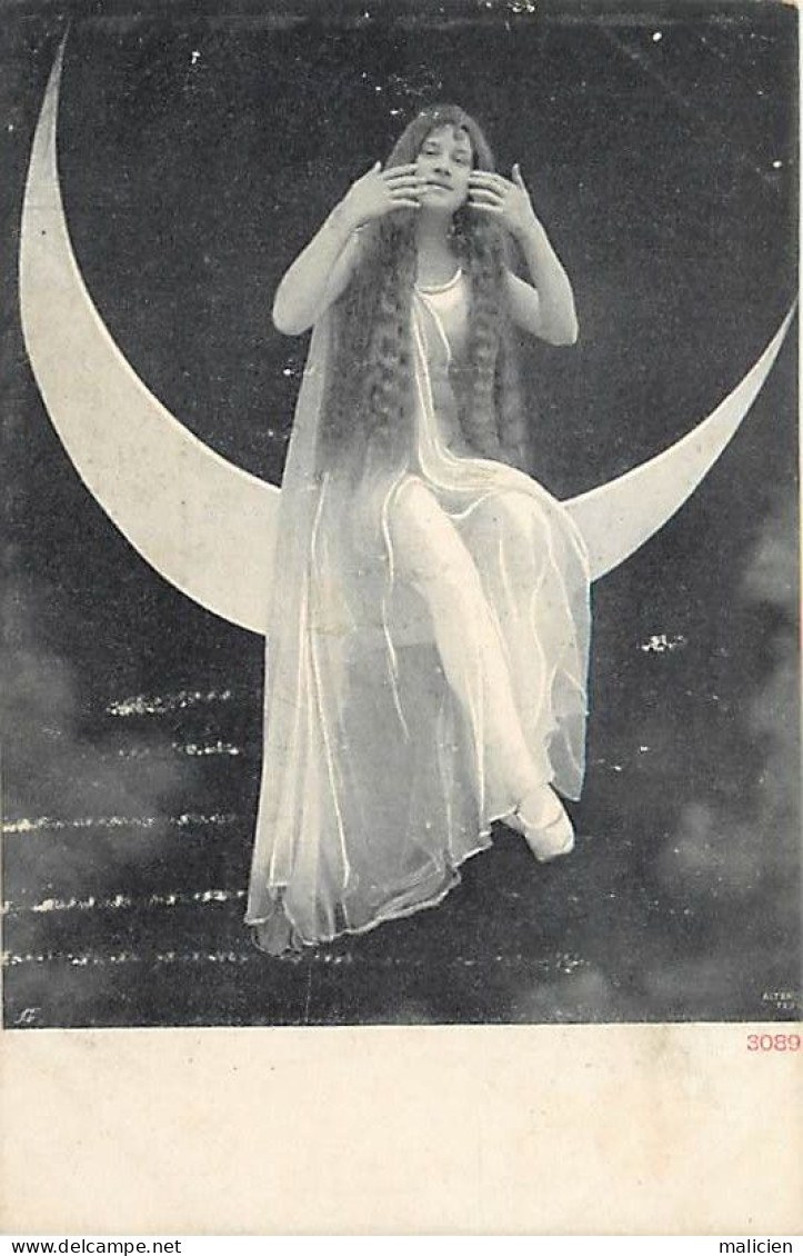 -thème Div.- Ref-RR860- Astronomie - Lune - Jeune Fille Sur Un Croissant De Lune - - Astronomie