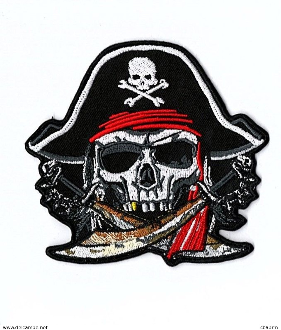 TETE DE MORT PATCH ECUSSON Patch Thermocollant Tête De Mort PIRATE - Objets Dérivés