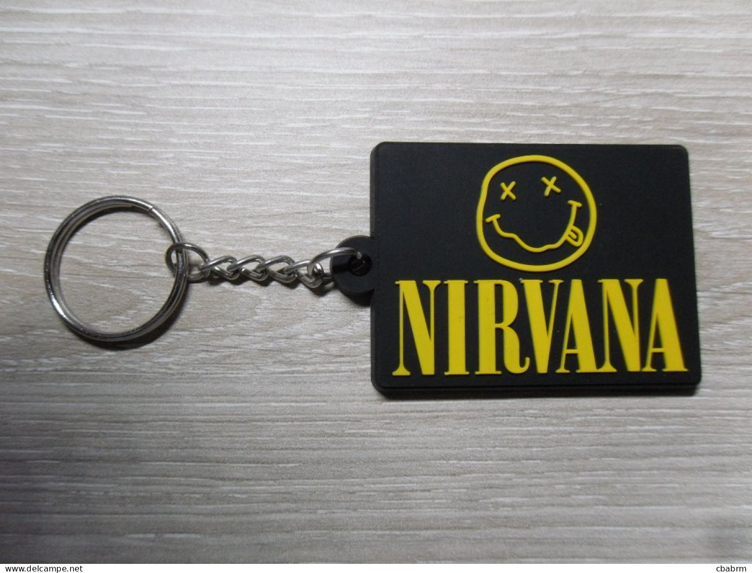 NIRVANA PORTE CLES En CAOUTCHOUC RUBBER KEYCHAIN Smile - Objets Dérivés