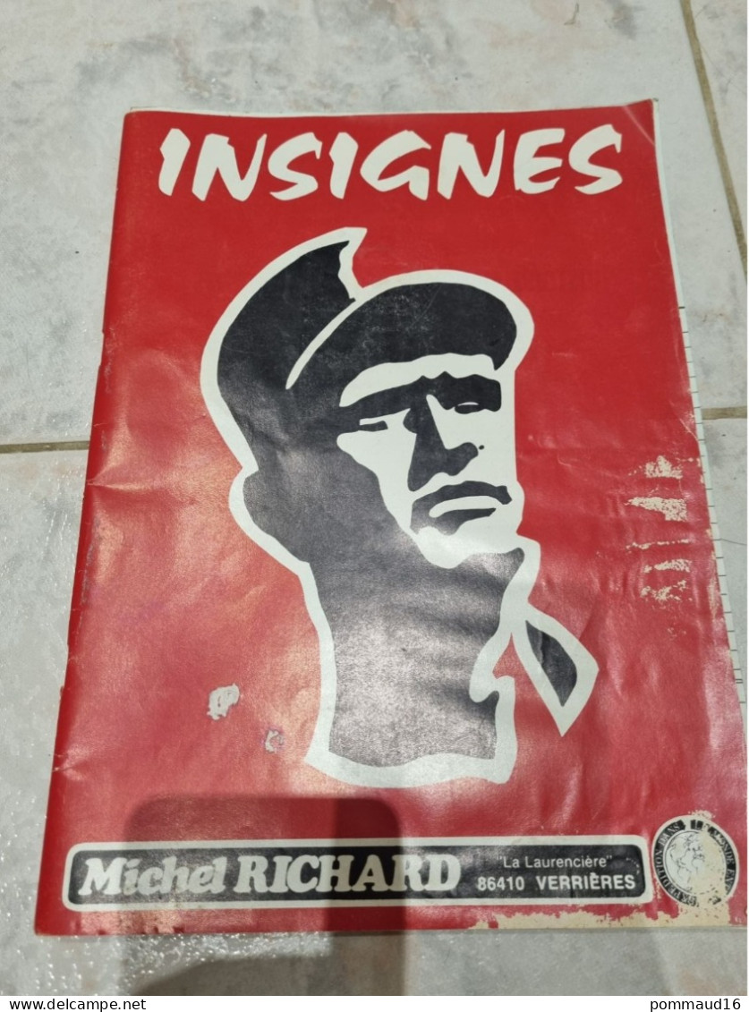 Catalogues Insignes Militaires - Francia