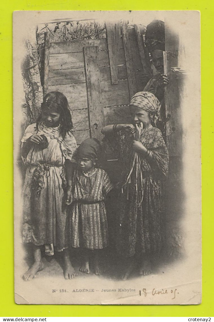 ALGERIE N°151 Jeunes Enfants Kabyles En 1905 VOIR ZOOMS Et Dos Non Séparé Avant 1905 - Children