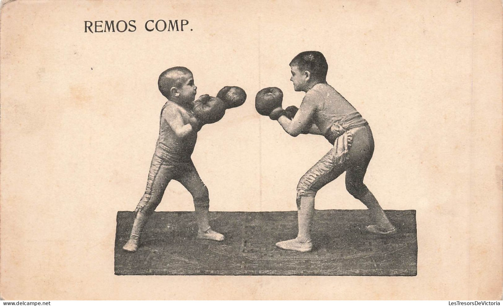 Cirque - Remos Comp. - Deux Enfants Boxeursé - Carte Postale Ancienne - Circo