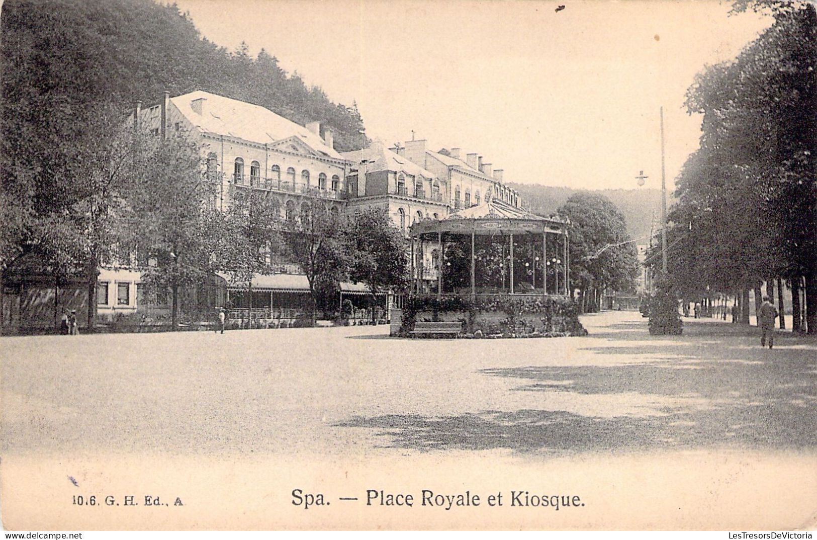 BELGIQUE - SPA - Place Royale Et Kiosque -  Carte Postale Ancienne - Spa