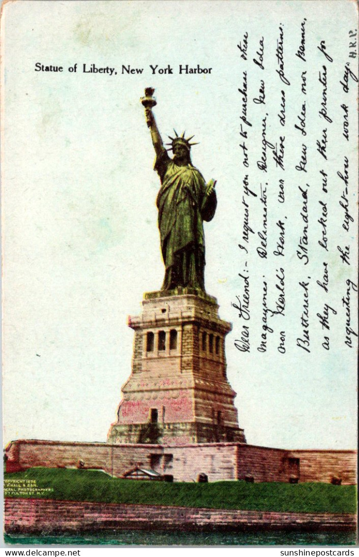 New York City Statue Of Liberty  - Estatua De La Libertad