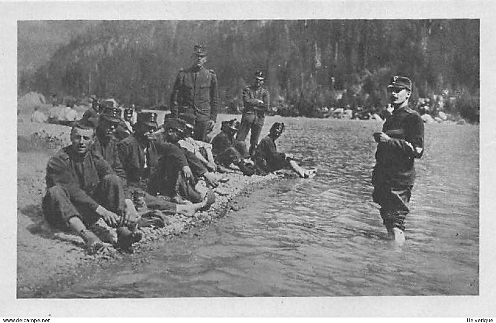 Armée Suisse Militaria - Schweizer Armee - Militär - Au Bord Du Lac Am Ufer Des Sees  Gala Peter Chocolat Delta Kohler - Au