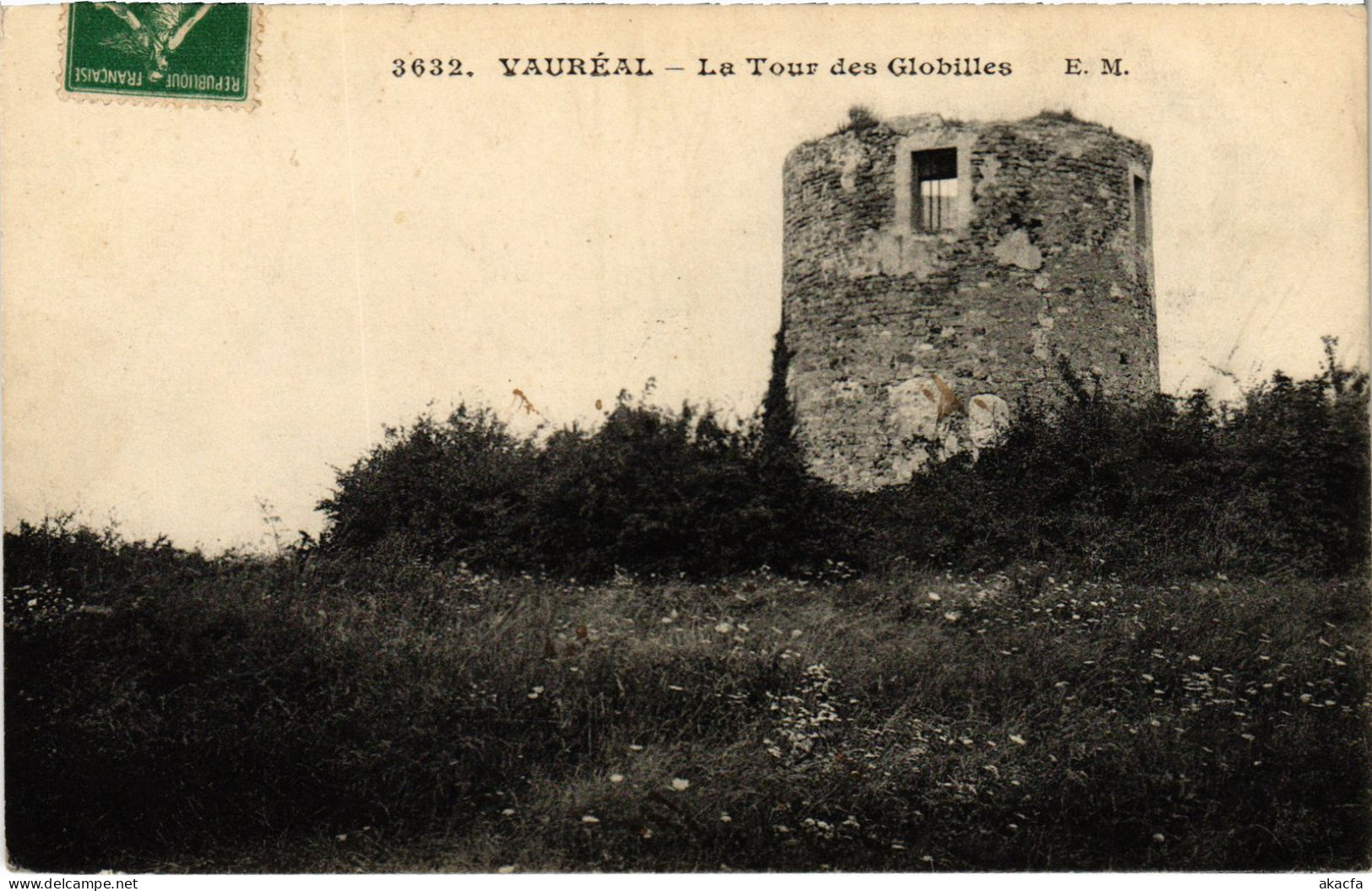 CPA Vaureal La Tour Des Globilles FRANCE (1330073) - Vauréal