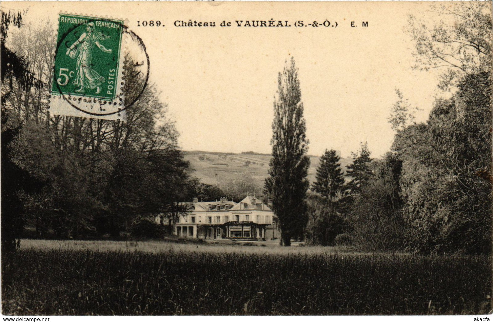 CPA Vaureal Le Chateau FRANCE (1330074) - Vauréal