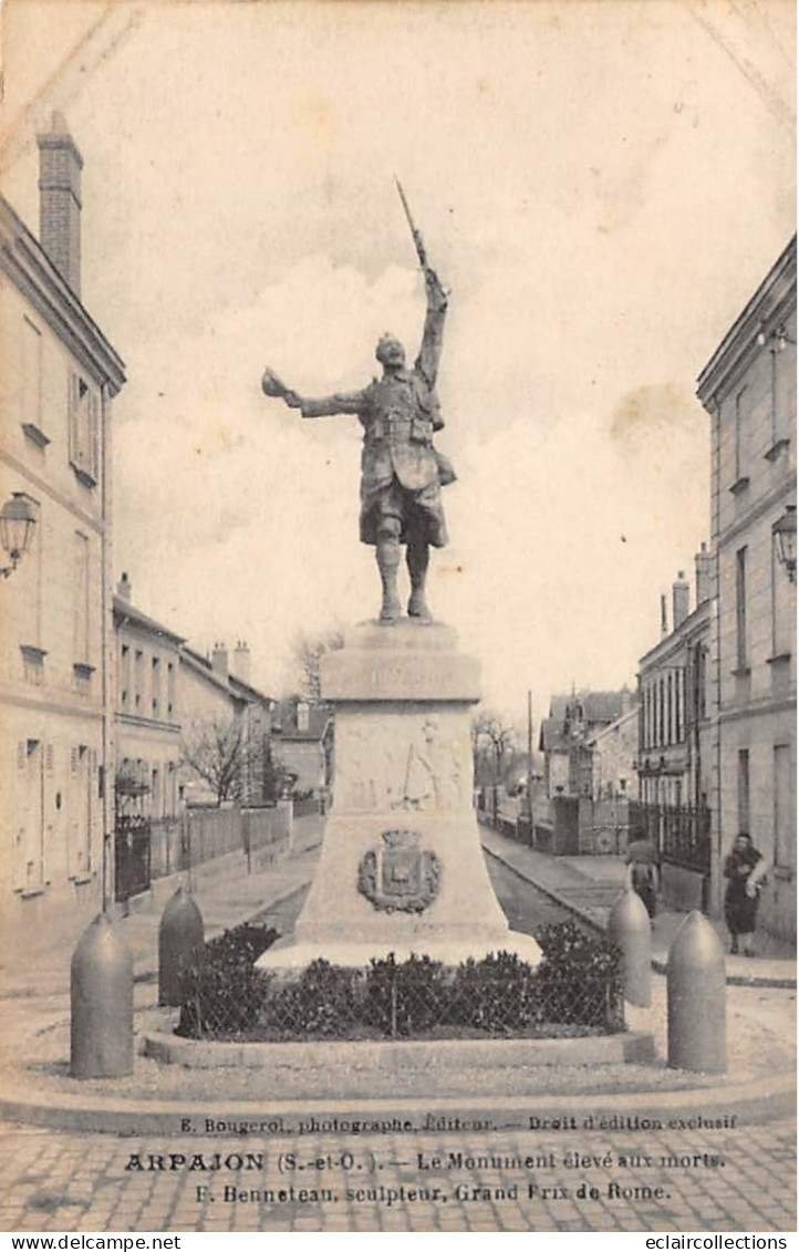 Arpajon           91          Monument Aux Morts            (voir Scan) - Arpajon