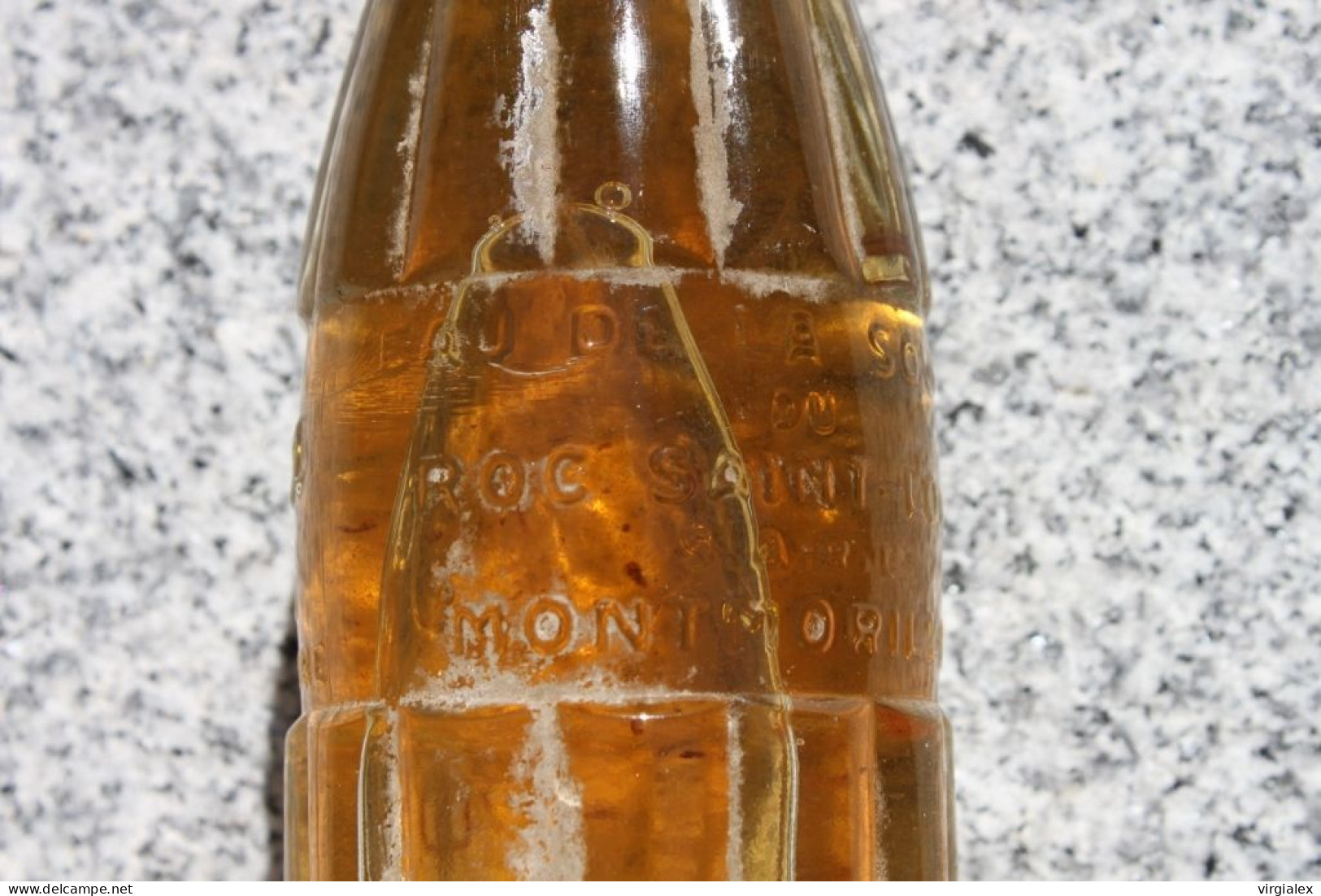 Lot 2 bouteilles anciennes ROC-SAIN - Boisson Ancienne Eau de Source Saint-Louis Montmorillon Vienne