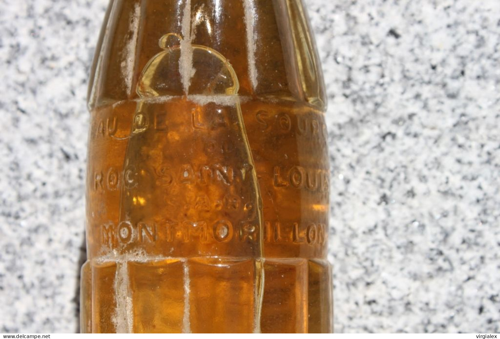 Lot 2 bouteilles anciennes ROC-SAIN - Boisson Ancienne Eau de Source Saint-Louis Montmorillon Vienne