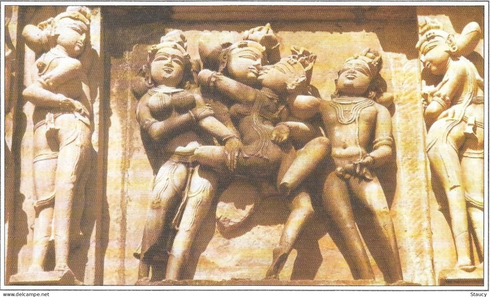 India Khajuraho Temples MONUMENTS - Erotic Figure From Kandariya Mahadev TEMPLE 925-250 A.D Picture Post CARD Per Scan - Ethnics