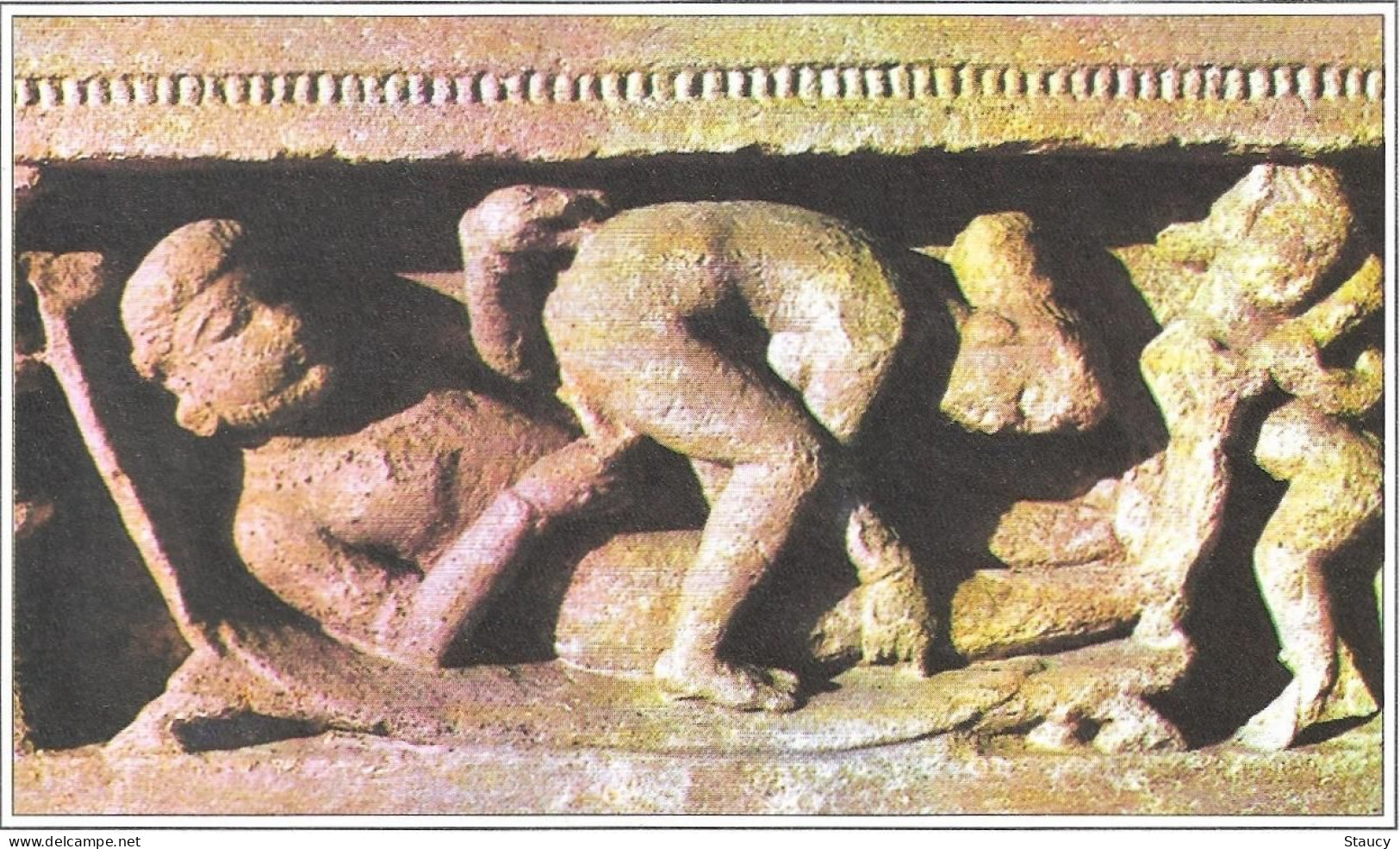 India Khajuraho Temples MONUMENTS - Erotic Figure From Lakshman TEMPLE 925-250 A.D Picture Post CARD Per Scan - Etnicas