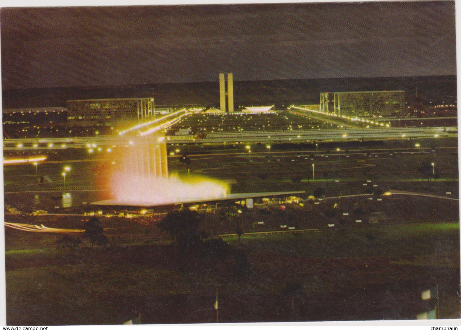 Brasil Turistico 24 - Brasilia - Vista Panorâmica Noturna - Brasilia