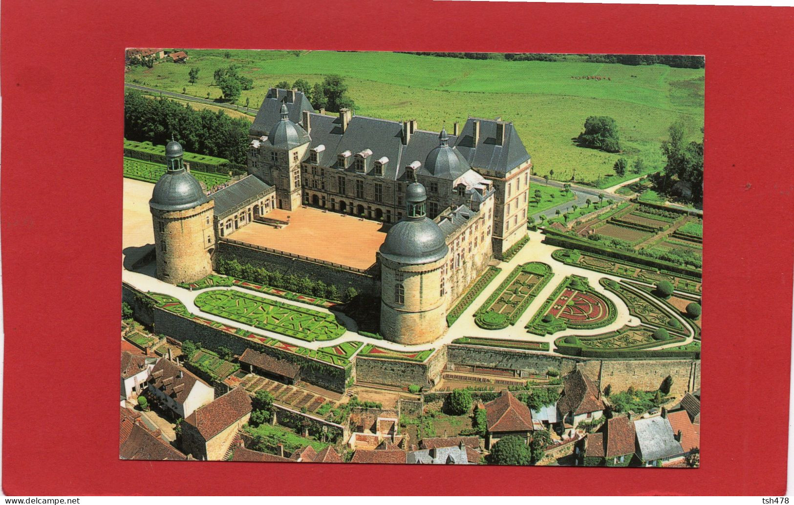 24---HAUTEFORT--le Château---voir 2 Scans - Hautefort