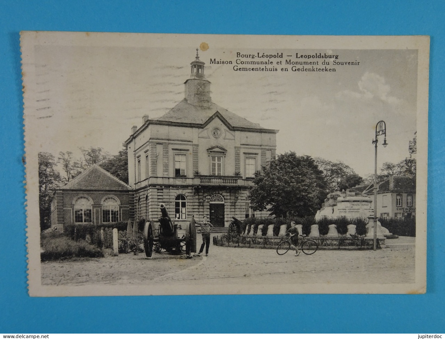 Bourg-Léopold Leopoldsburg Maison Communale Et Monument Du Souvenir - Leopoldsburg