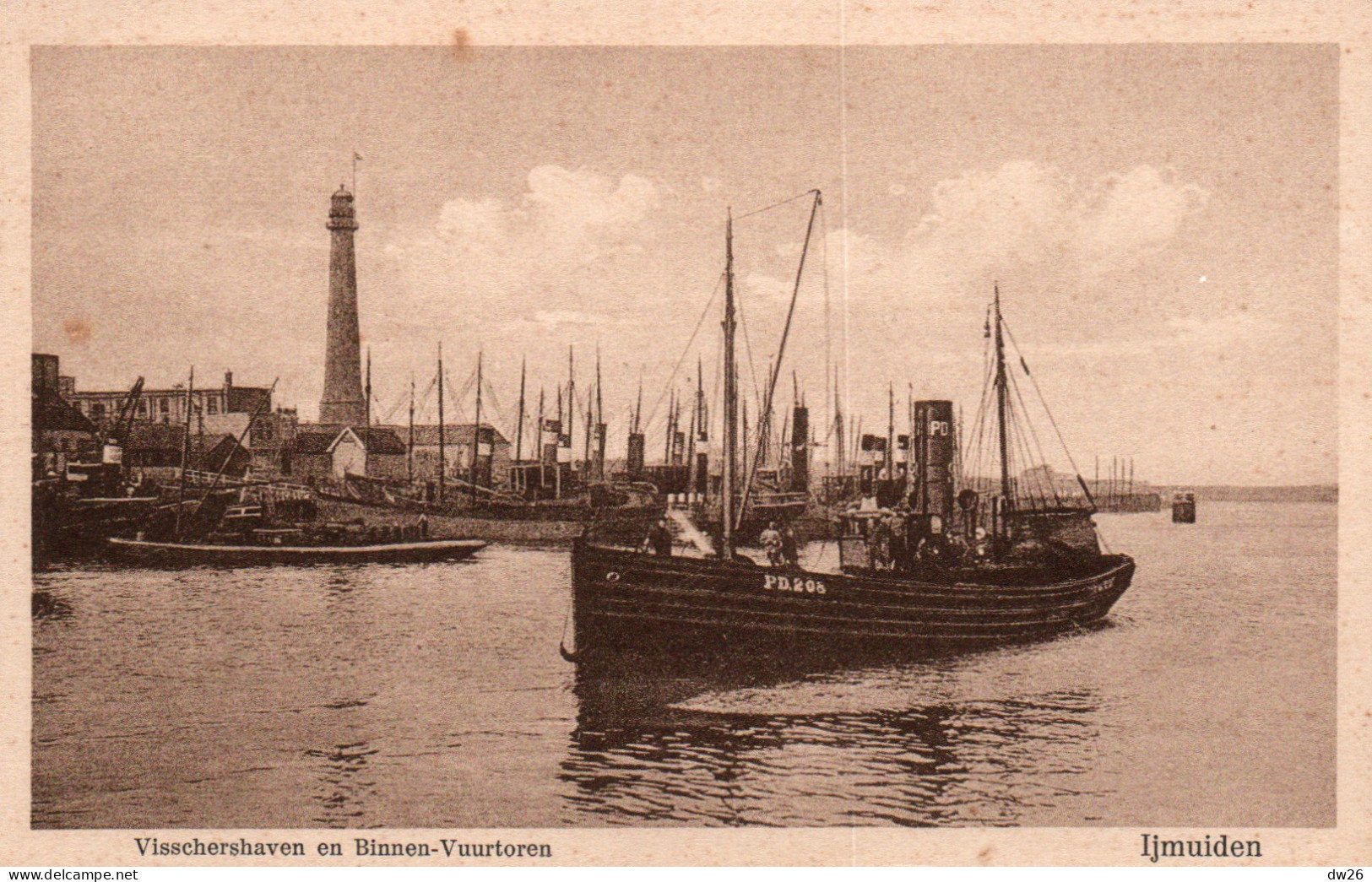 Ijmuiden - Visschershaven En Binnen-Vuurtoren (le Port Et Le Phare, Bateau De Pêche) Carte Non Circulée - IJmuiden