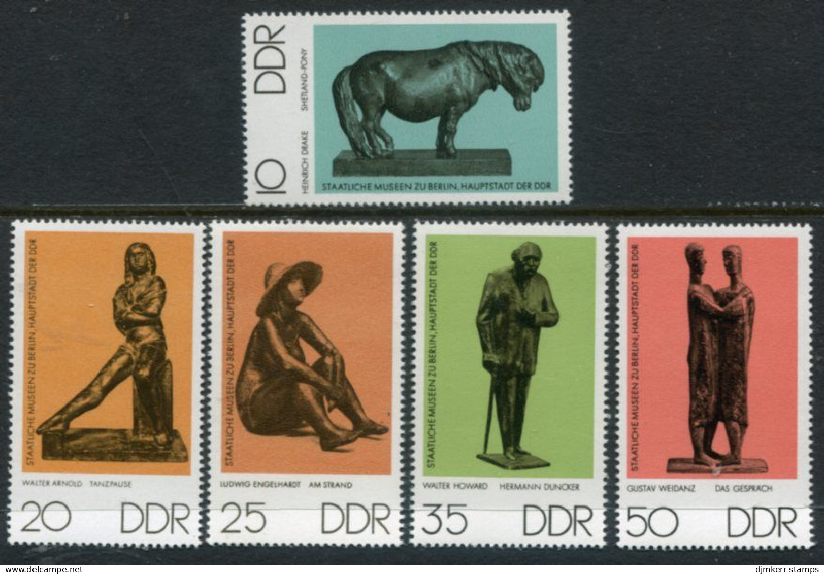 DDR / E. GERMANY 1976 Bronze Sculptures  MNH / **..  Michel 2141-45 - Unused Stamps